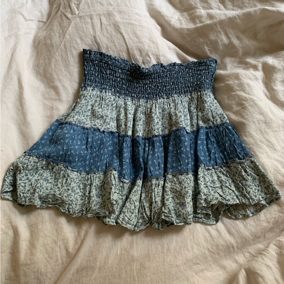 American Eagle Blue Floral Skirt - Picture 1 of 4